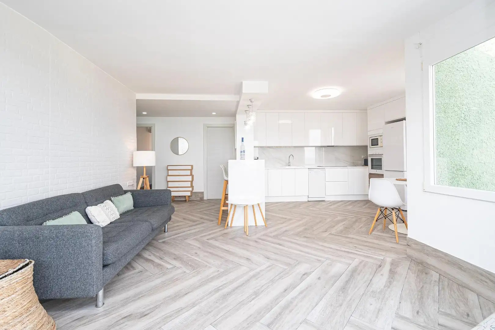 Living room of Attic for rent in Calvià  with Air Conditioner, Terrace and Balcony