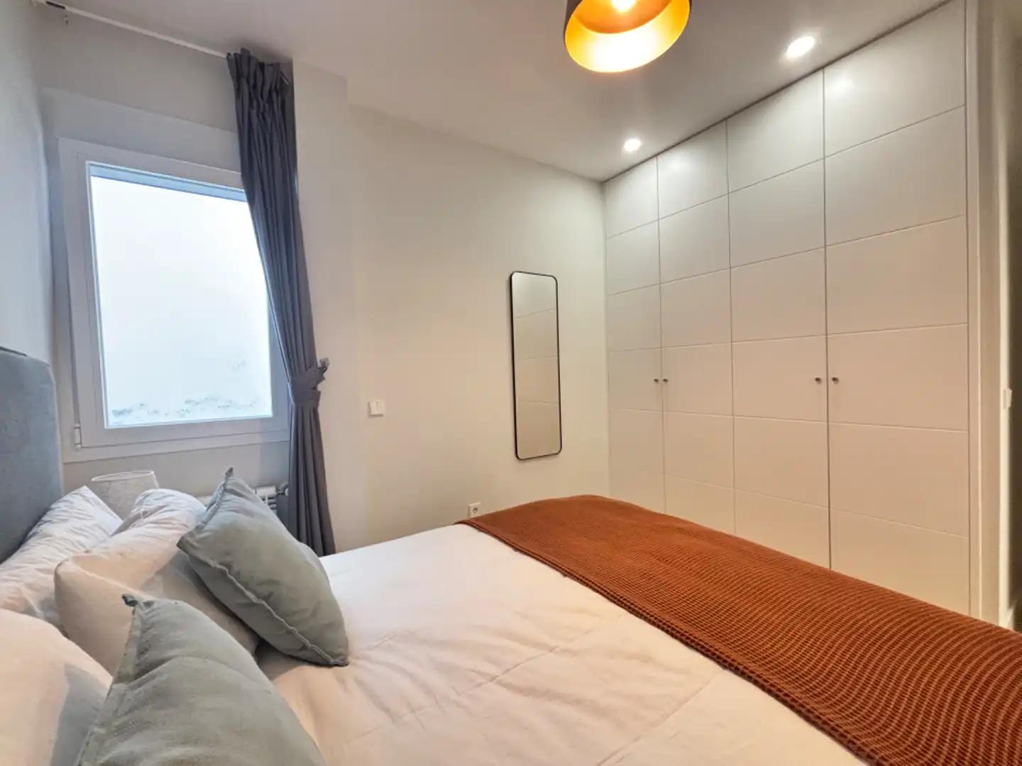 Bedroom of Flat for rent in Madrid  with Air Conditioner, Heating and Furnished