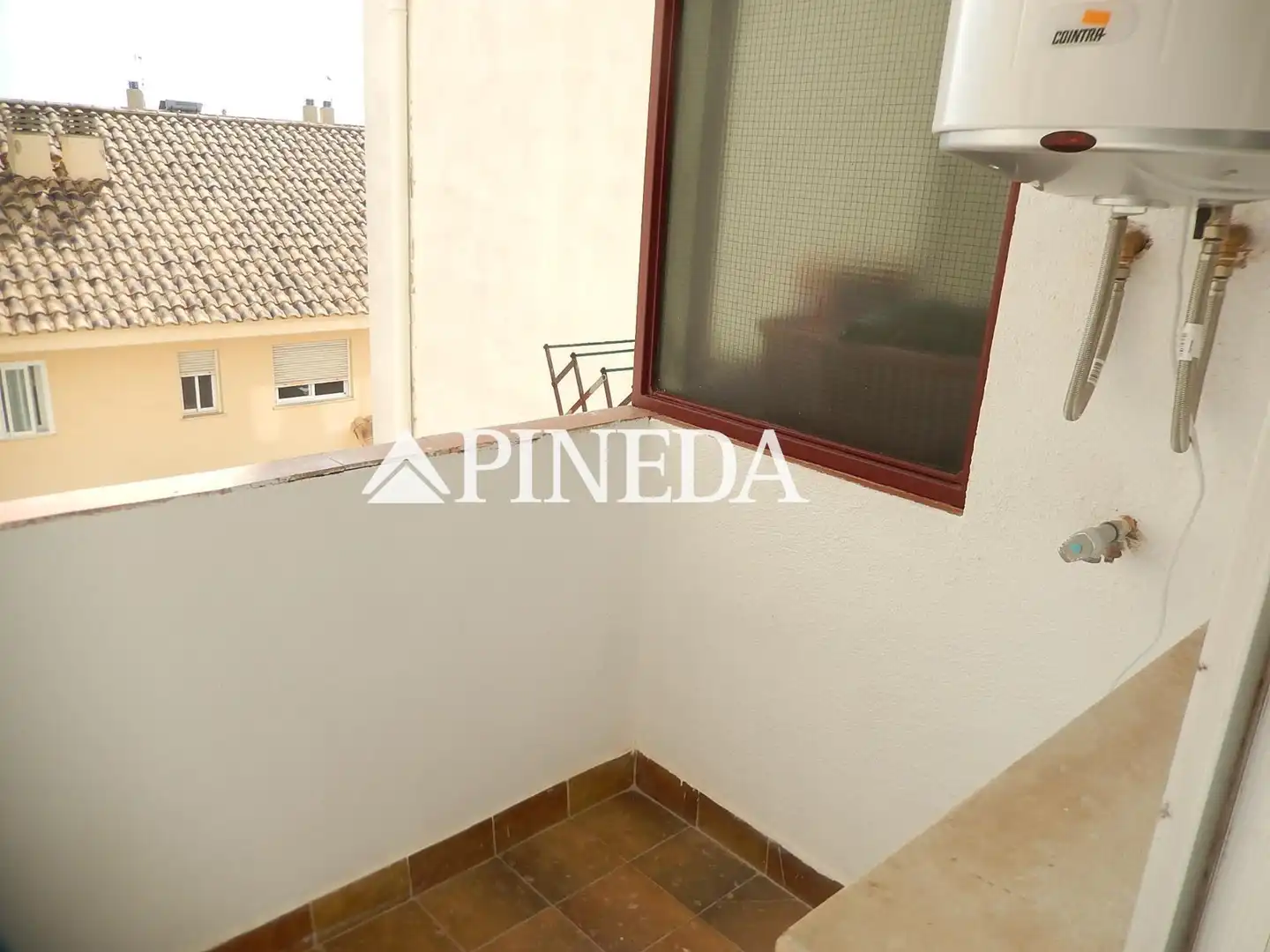 Balcony of Flat for sale in Casco Antiguo
