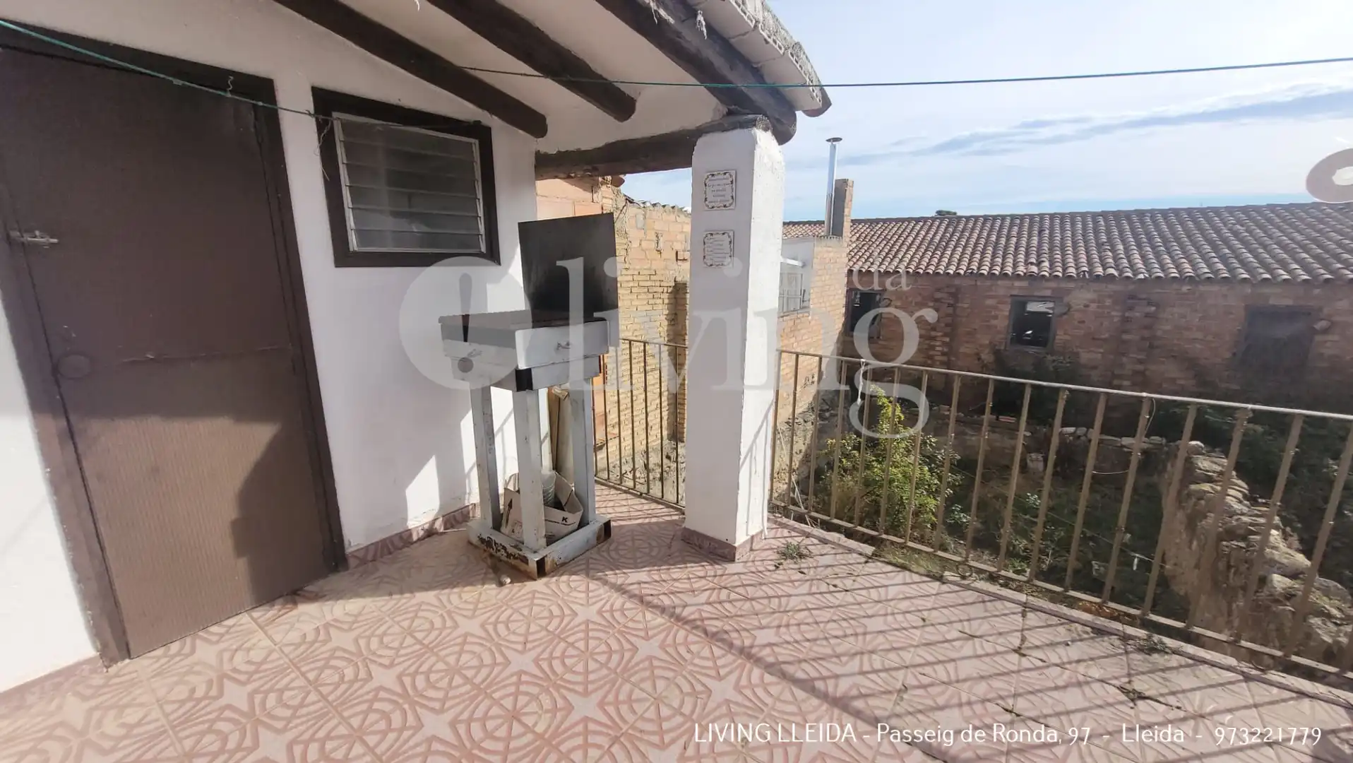 Terrassa de Casa o xalet en venda en La Granadella amb Calefacció, Jardí privat i Traster