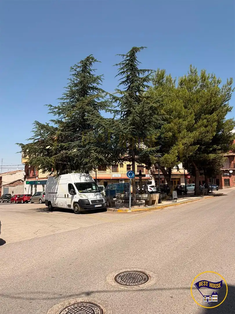 Parking of Detached homes for sale in Las Valeras    with Heating
