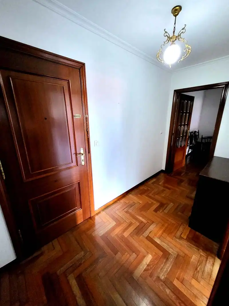 Pis de lloguer en Vigo  amb Calefacció, Parquet i Traster