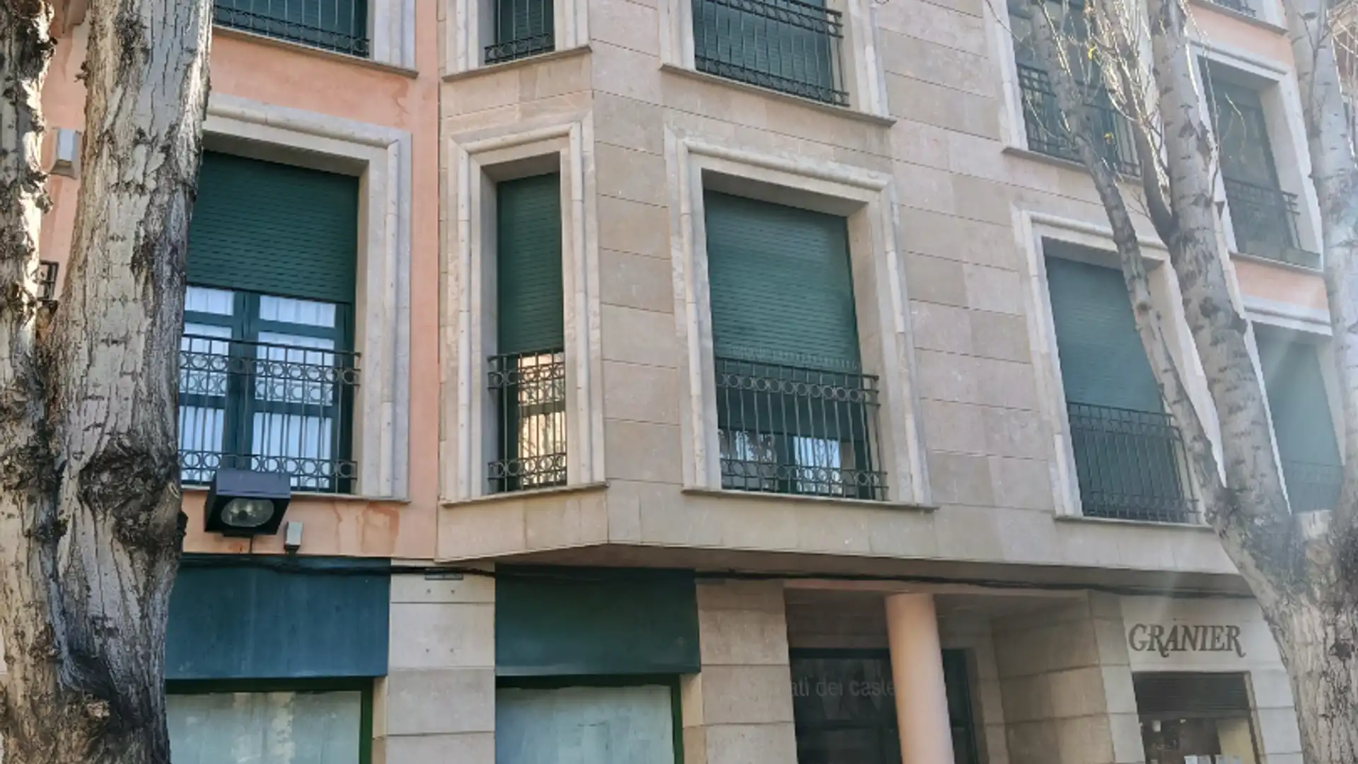 Außenansicht von Wohnung zum Verkauf in Valls mit Klimaanlage, Heizung und Parkett