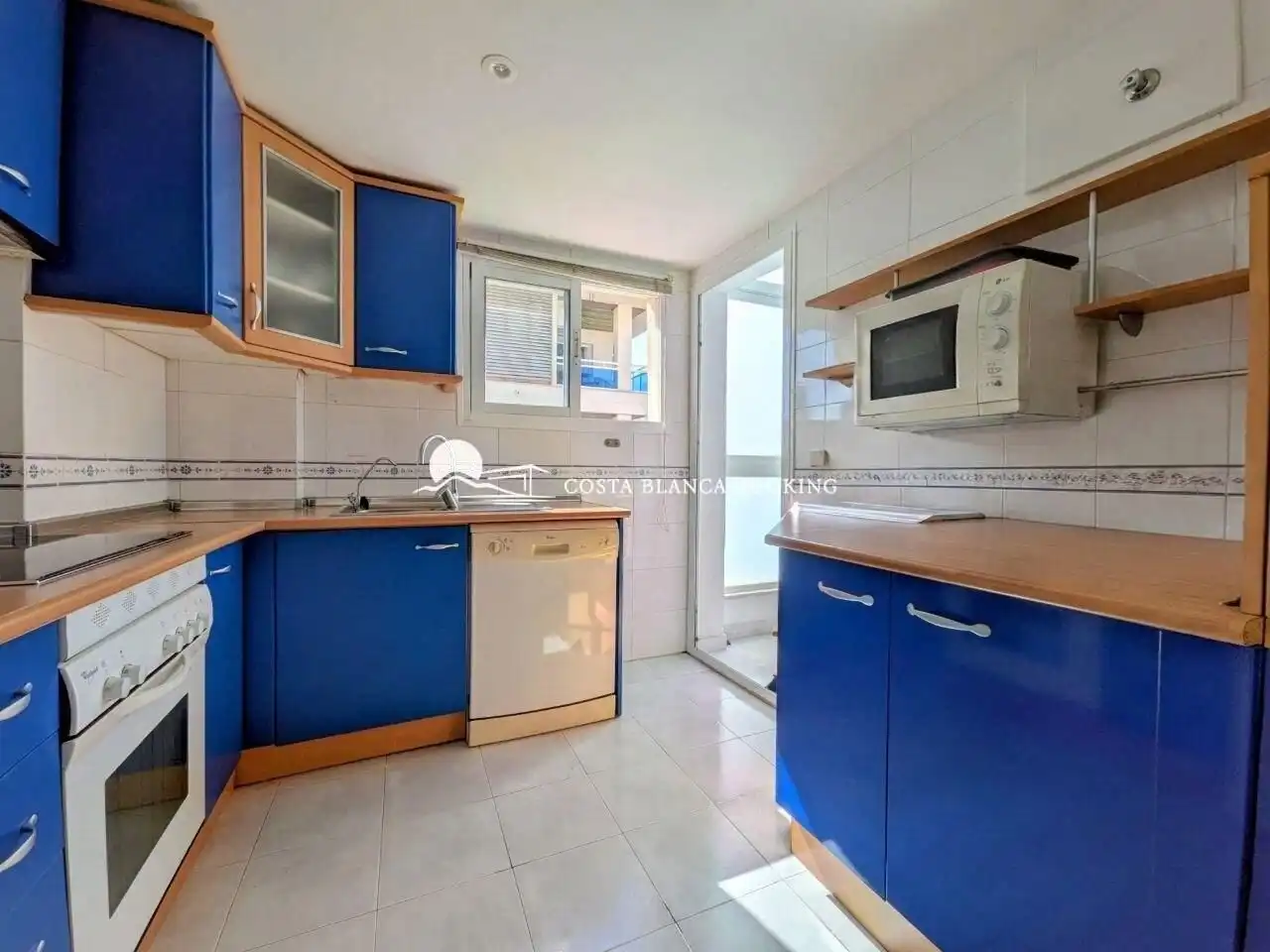 Kitchen of Apartments for sale in L'Alfàs del Pi  with Air Conditioner, Terrace and Furnished