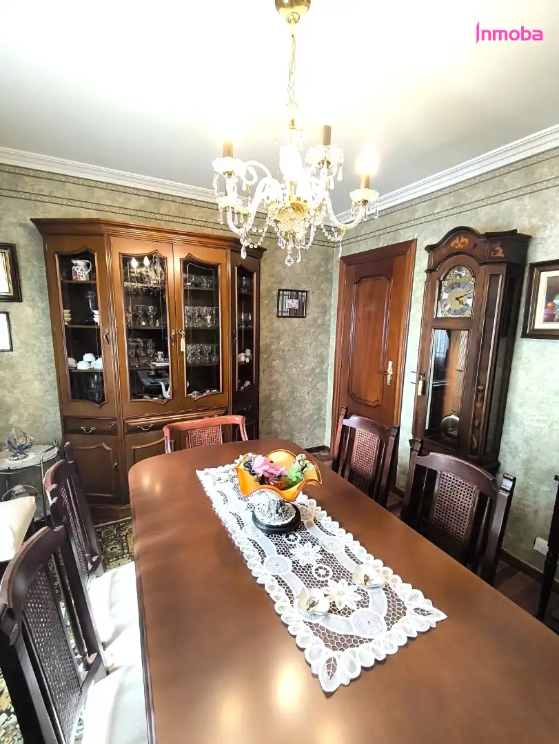 Comedor de Piso en venta en Aranda de Duero con Calefacción, Parquet y Trastero