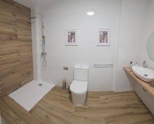 Bathroom of Apartment for sale in  Valencia Capital  with Air Conditioner