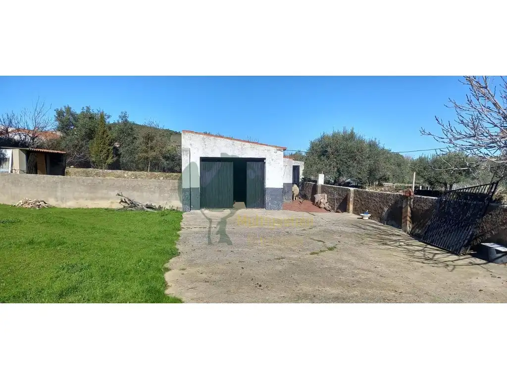 Jardín de Casa o chalet en venta en Sierra de Fuentes