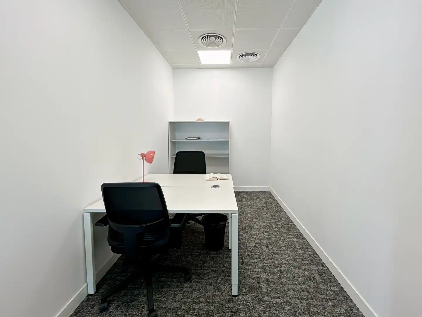 Office for rent in Barcelona  with Air Conditioner, Heating and Furnished
