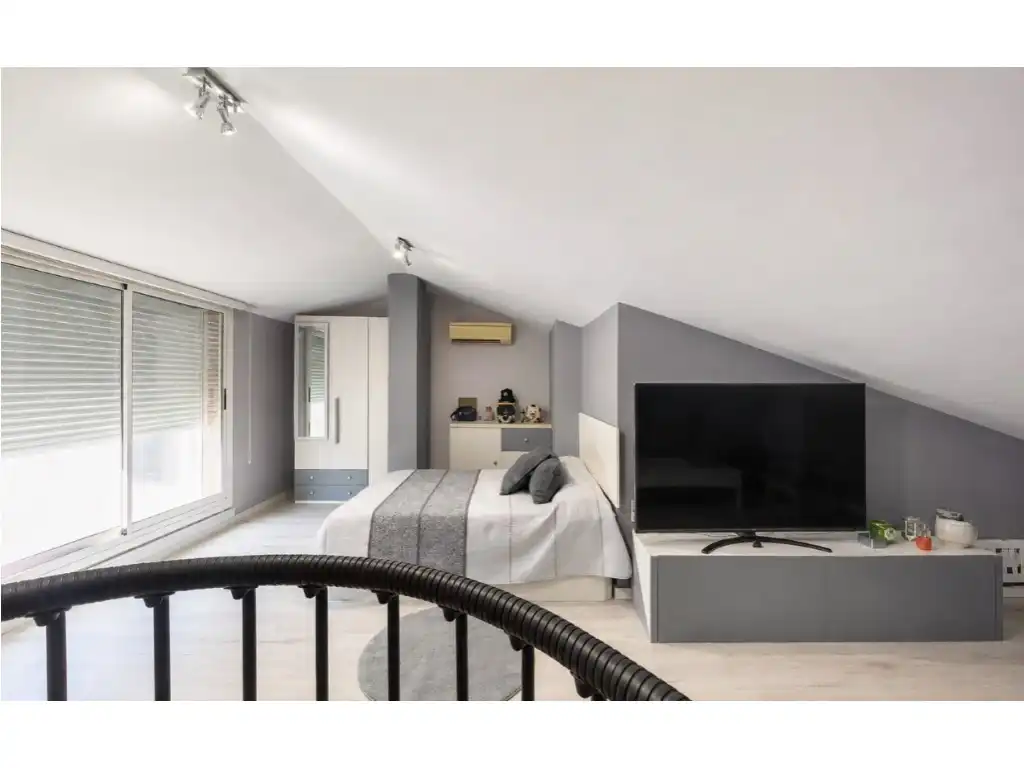 Habitación de Dúplex en venta en El Pla del Penedès con Horno, Balcón y Piscina comunitaria