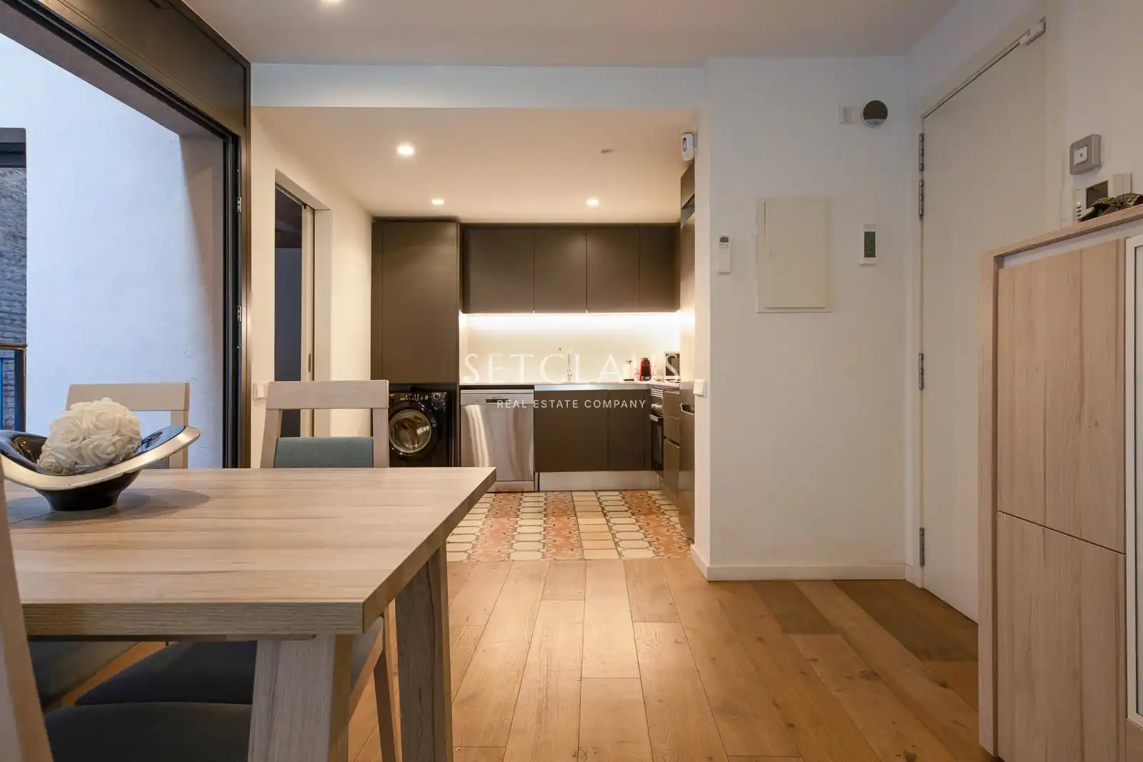 Cuina de Dúplex en venda en Barcelona amb Aire condicionat, Calefacció i Parquet