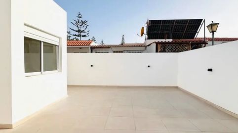 Foto 4 de Piso en venta en Avenida Jose Antonio Tavio, 17, Costa del Silencio, Arona