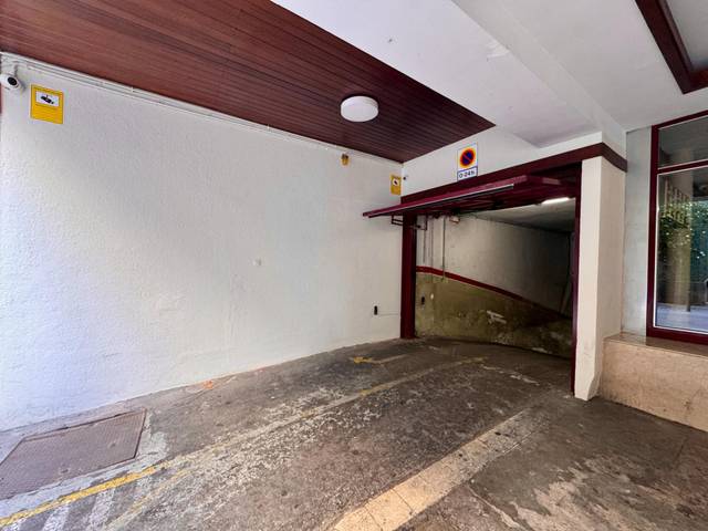 Garaje en Venta en Carrer OLIANA, 8 en Sant Gervasi- Galvany