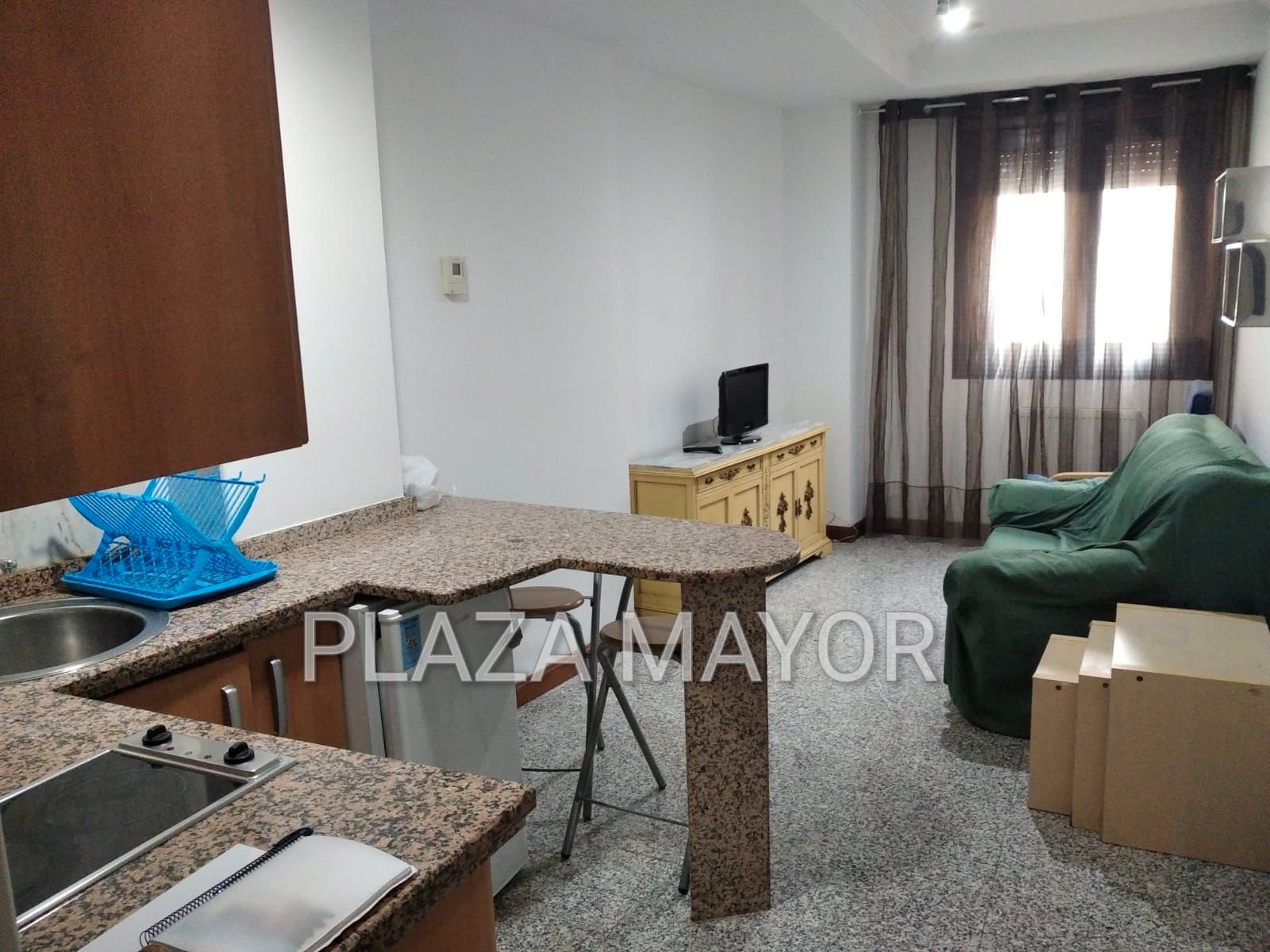 Sala de estar de Apartamento en venta en Salamanca Capital con Calefacción y Amueblado