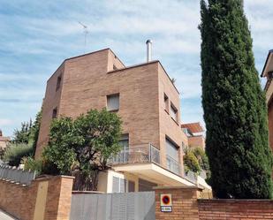 Vista exterior de Casa adosada en venda en  Barcelona Capital amb Terrassa