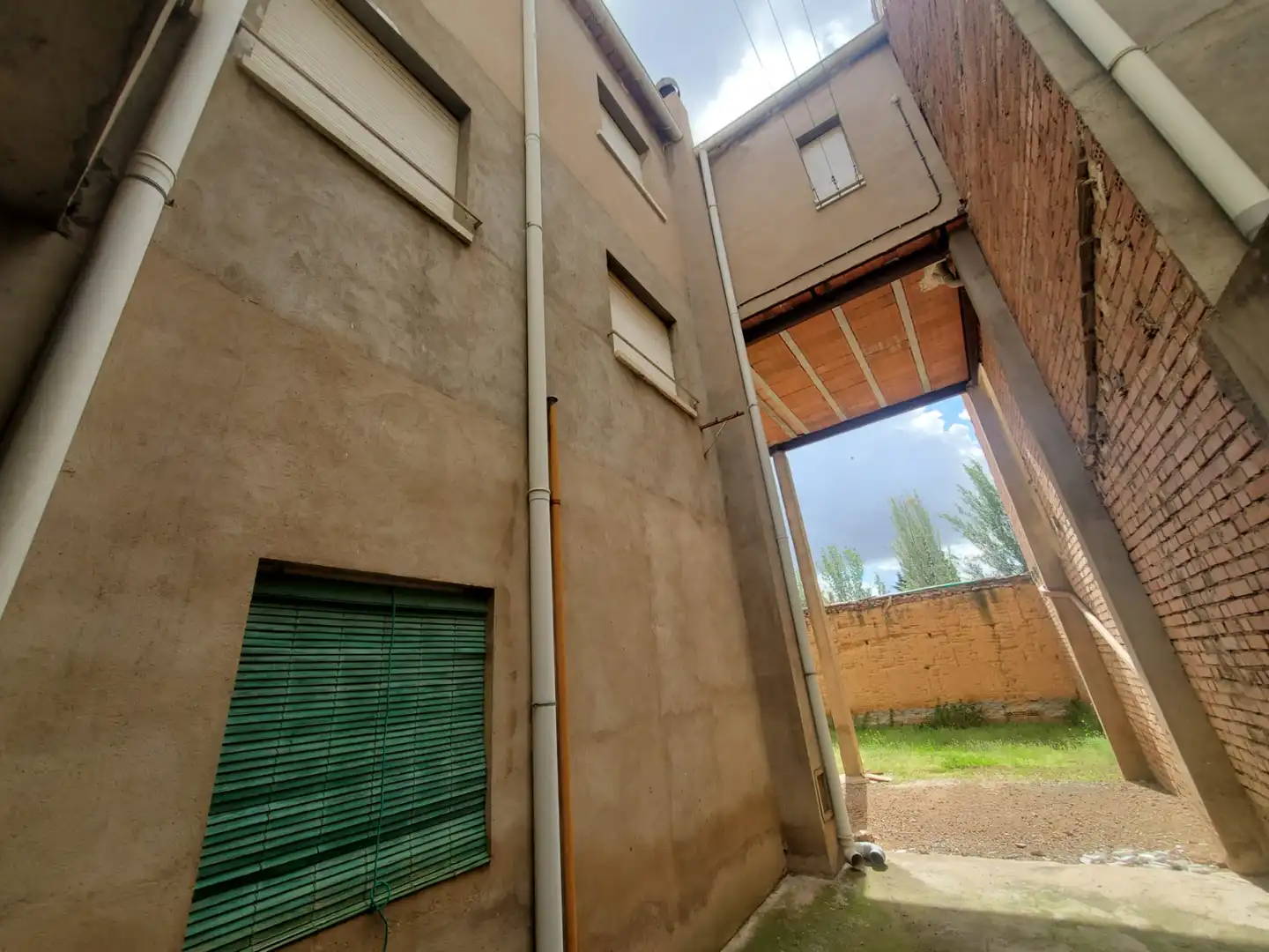 Vista exterior de Casa o xalet en venda en Malagón amb Aire condicionat, Calefacció i Jardí privat
