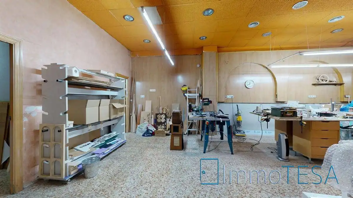 Local en venta en Barberà del Vallès