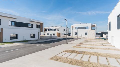 Foto 2 de Casa adosada en venda a Calle Praga, El Bosque, Madrid