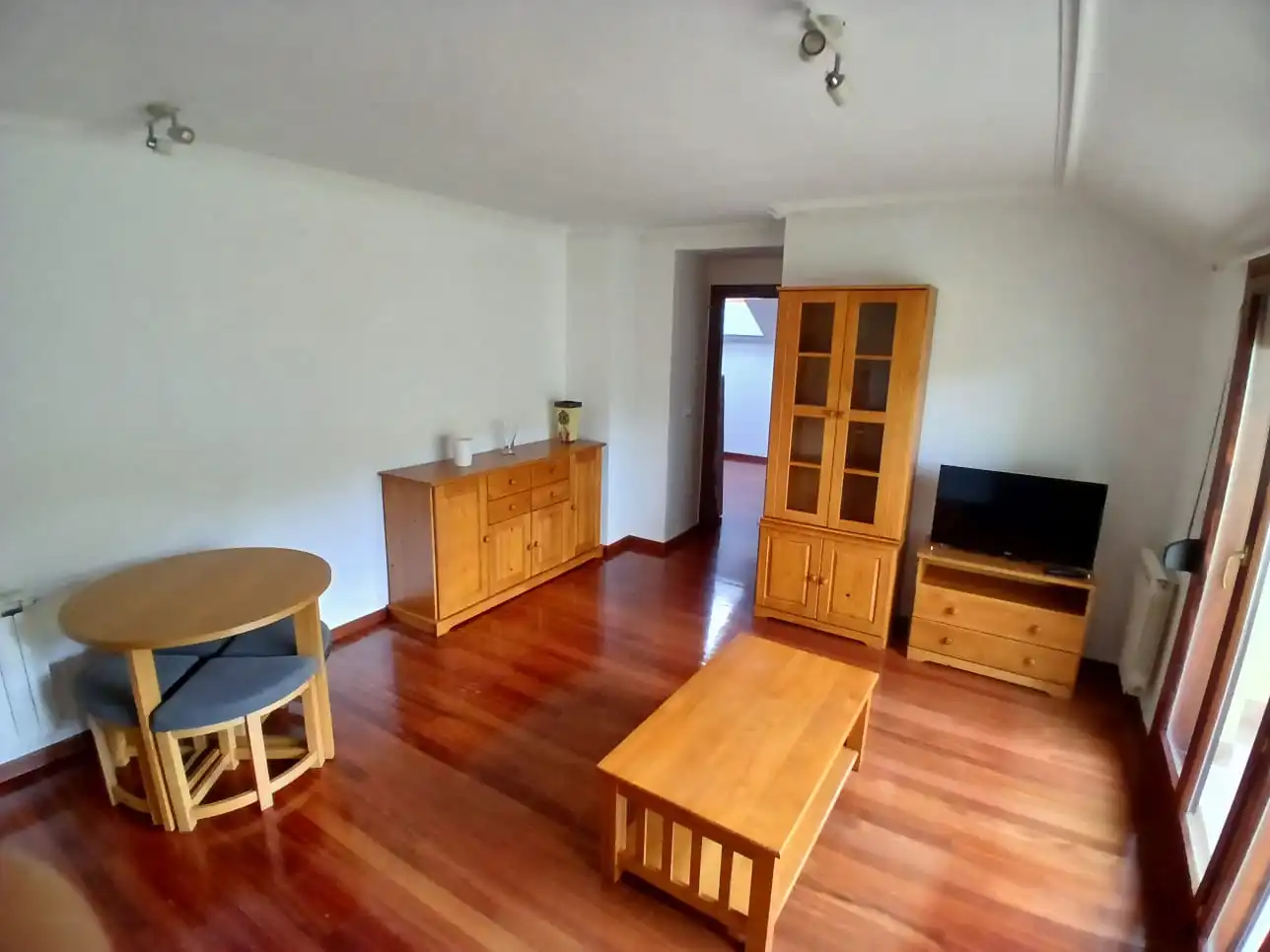 Wohnzimmer von Dachboden zur Miete in Ramales de la Victoria, Cantabria