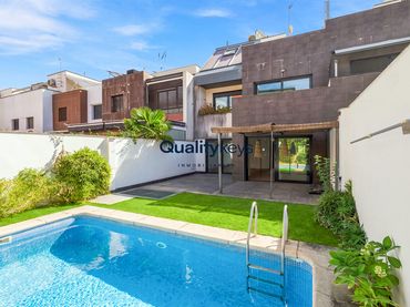 Villa mit Balkon zum Verkauf in Calle Florentino Rodríguez Alonso