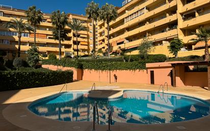 Außenansicht von Wohnung zum verkauf in Fuengirola mit Terrasse