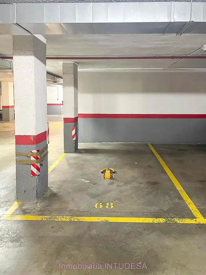Aparcament en venda a De Las Alhemas