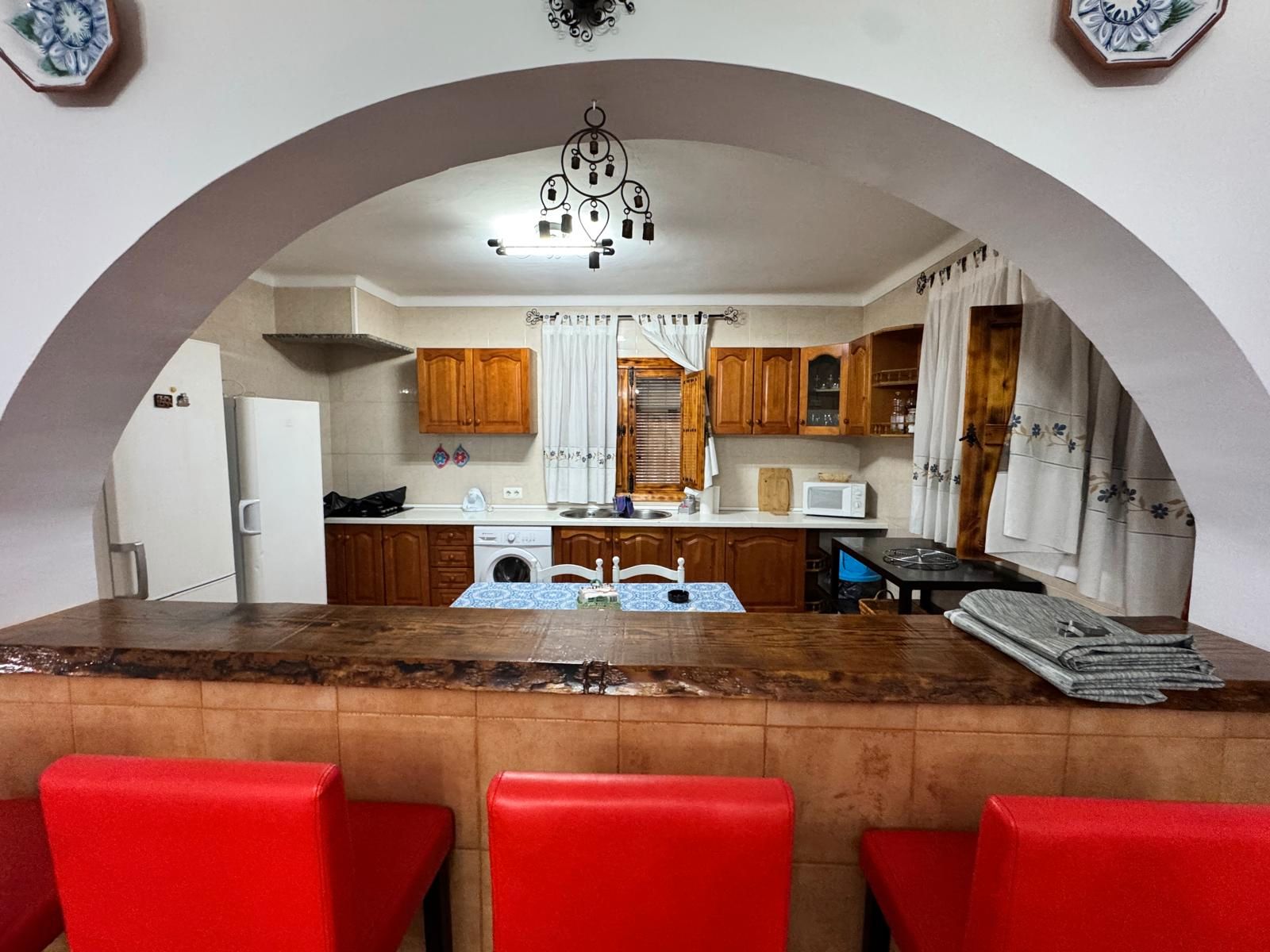 Cocina de Casa o chalet de alquiler en Sayalonga con Jardín privado, Terraza y Piscina