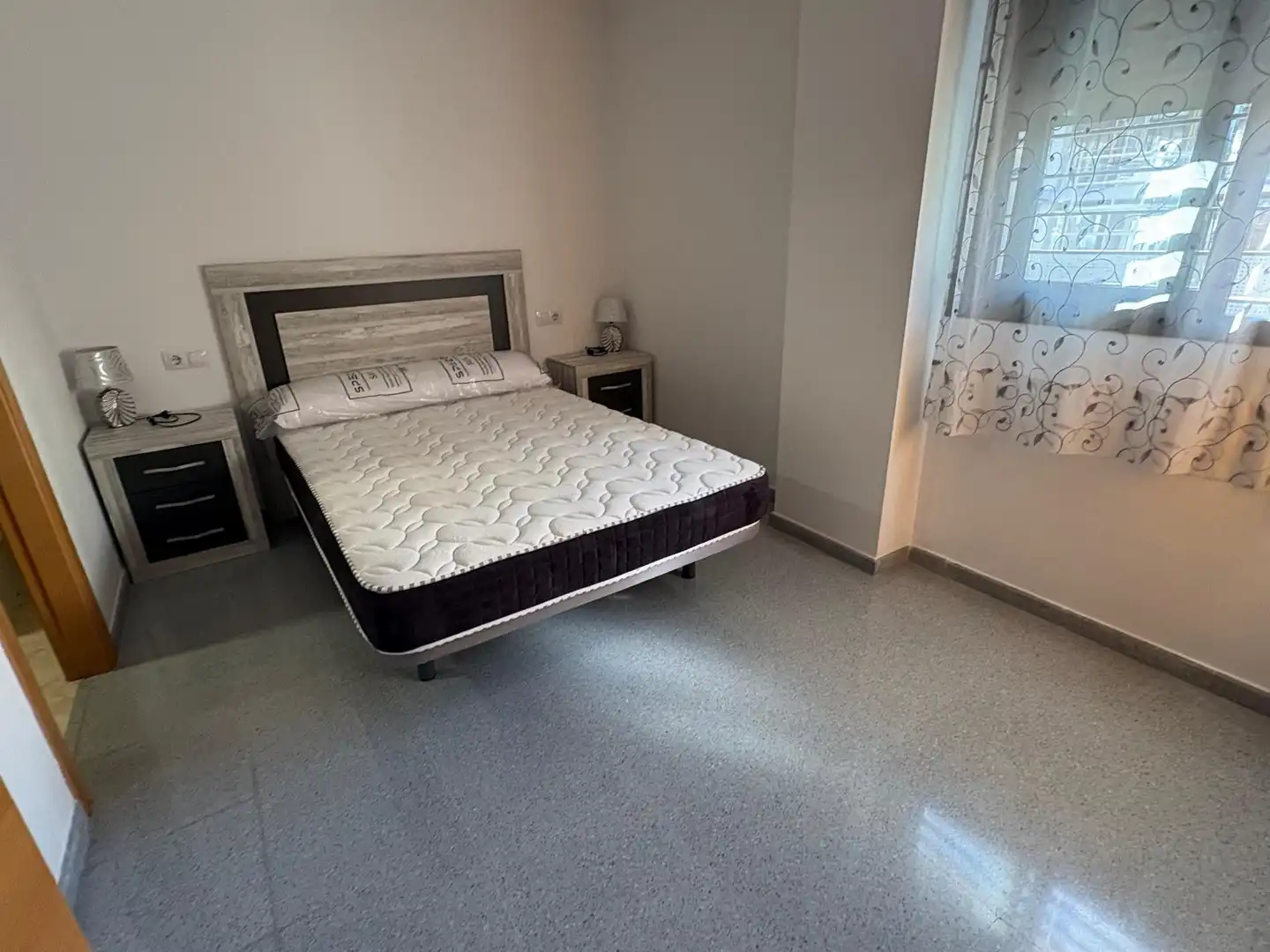 Habitación de Piso de alquiler en Elche / Elx con Aire acondicionado