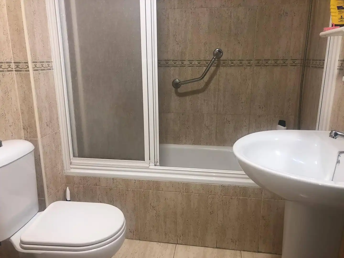 Baño de Piso en venta en Algeciras con Balcón