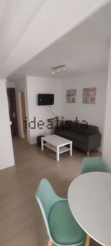 Sala d'estar de Pis de lloguer en  Granada Capital amb Moblat i Rentadora