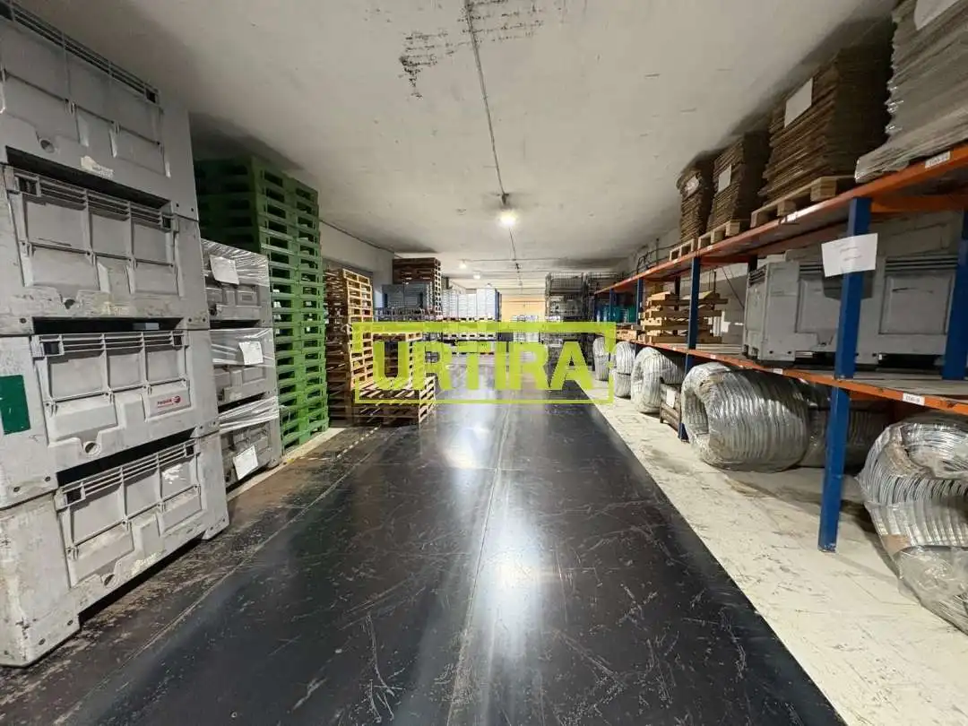 Nave industrial de alquiler en Irun 