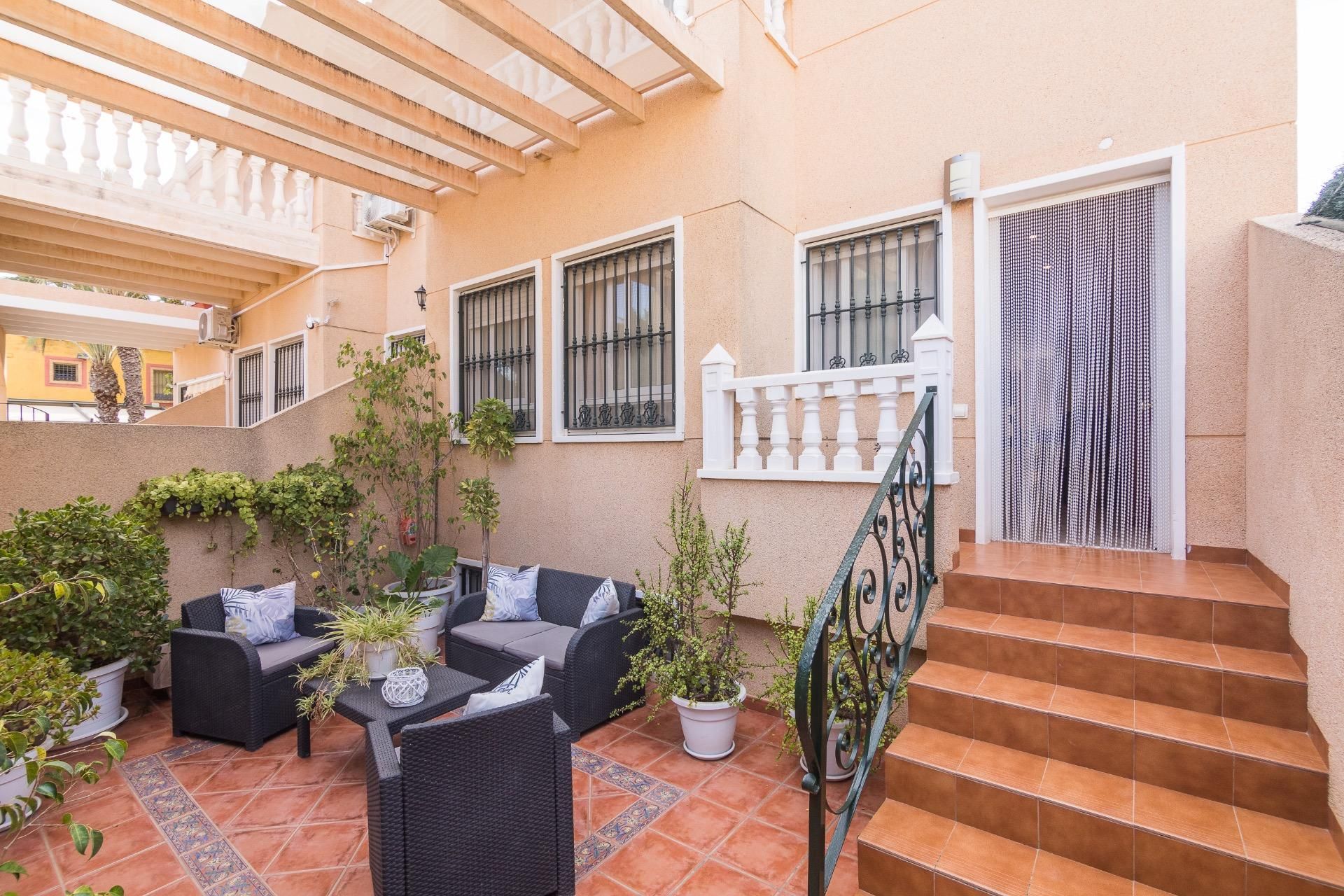 Terrassa de Casa o xalet en venda en Elche / Elx amb Aire condicionat, Calefacció i Jardí privat