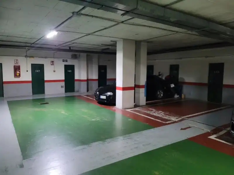 Piso en venta en Calle la Unión Mercantil, 31, Martín Carpena - Torre del Río