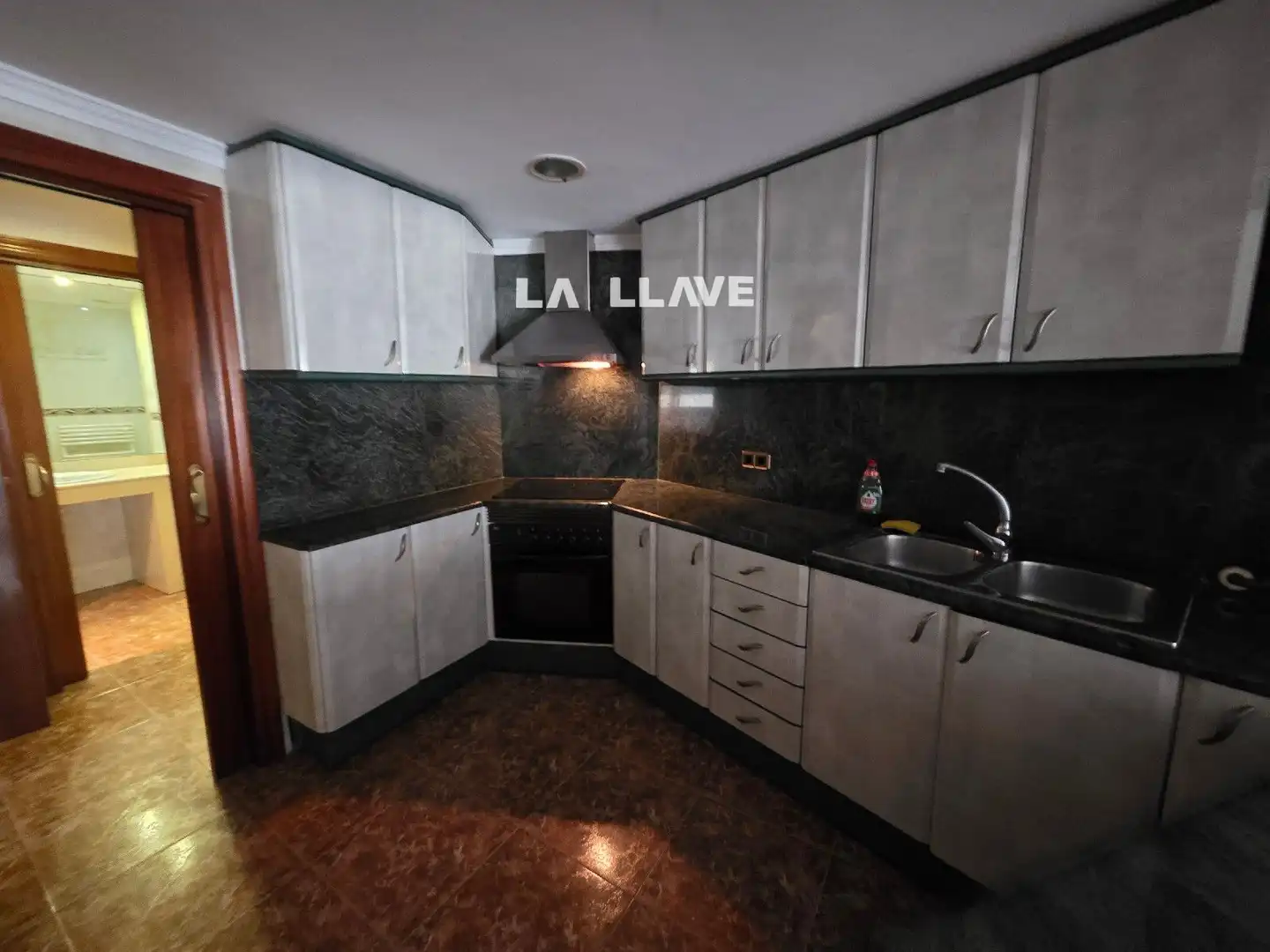 Cocina de Piso en venta en Blanes con Calefacción, Terraza y Amueblado