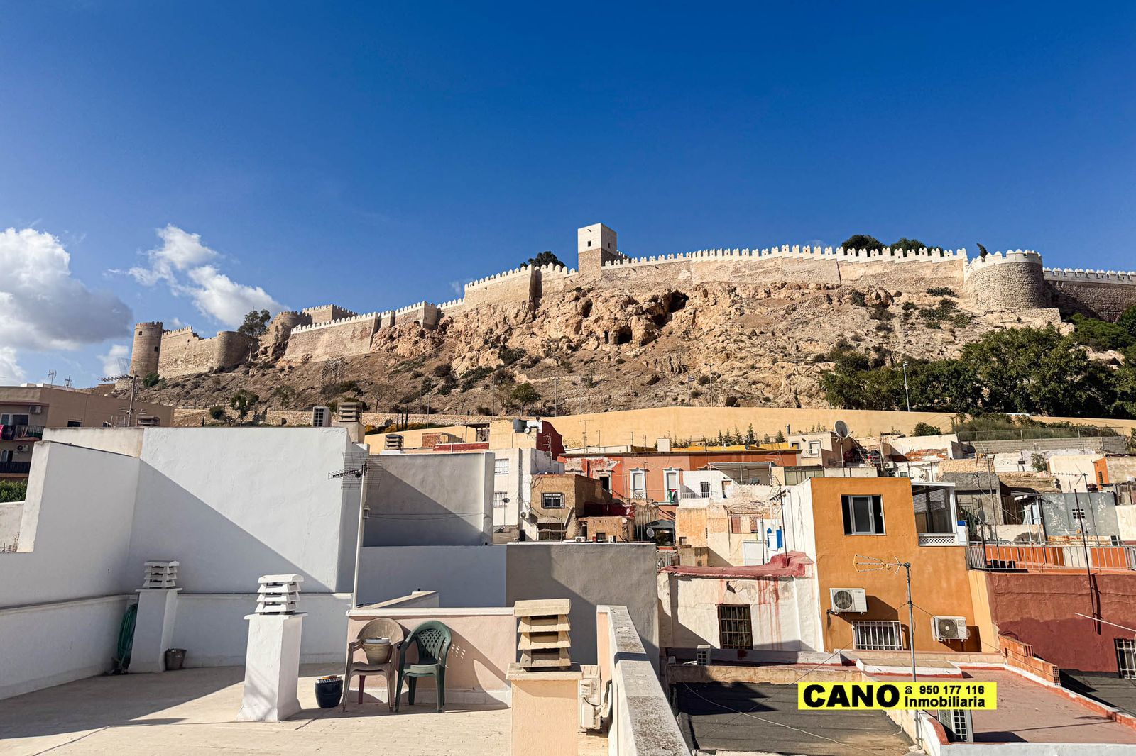 Vista exterior de Casa o xalet en venda en  Almería Capital