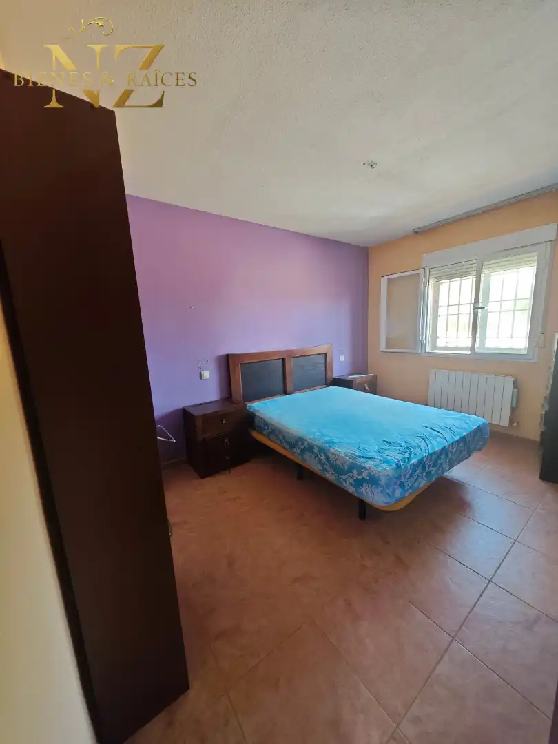 Dormitori de Casa o xalet en venda en Yuncos amb Aire condicionat, Calefacció i Jardí privat