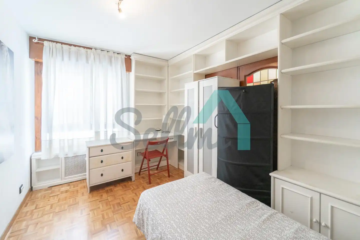 Bedroom of Flat for rent in Oviedo   with Heating, Parquet flooring and Terrace