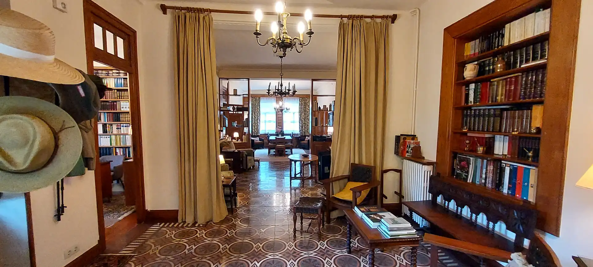 Finca rústica en venda en Salas amb Calefacció, Jardí privat i Parquet