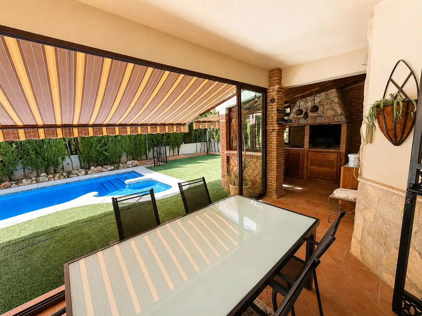Terrassa de Casa o xalet en venda en Antequera amb Jardí privat, Traster i Piscina