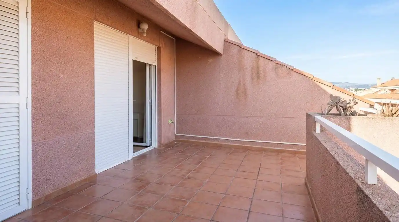 Terraza de Casa adosada en venta en Alicante / Alacant con Aire acondicionado, Jardín privado y Terraza