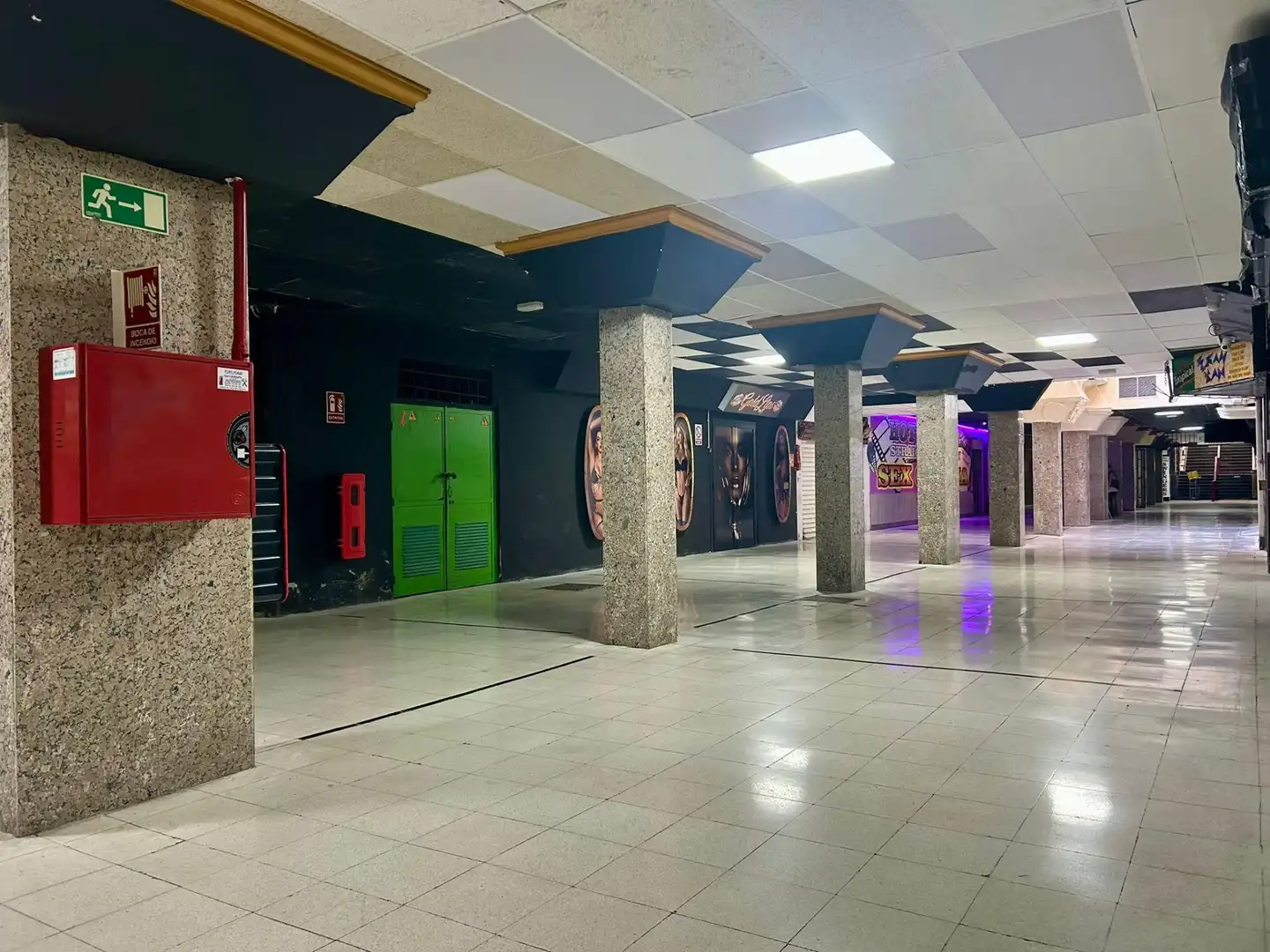 Oficina en venda en San Bartolomé de Tirajana amb Moblat