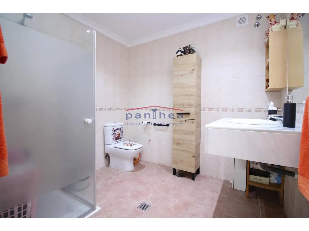 Baño de Piso en venta en Rincón de la Victoria con Aire acondicionado, Terraza y Piscina comunitaria