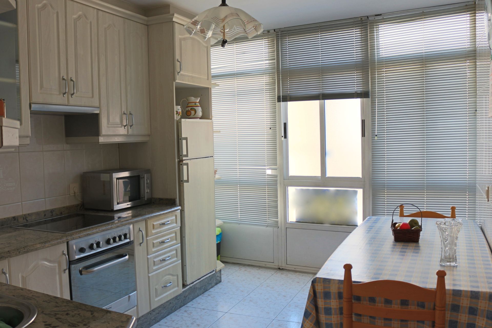 Kitchen of Single-family semi-detached for sale in Vilagarcía de Arousa  with Heating, Furnished and Internet