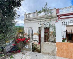 Exterior view of Single-family semi-detached for sale in  Valencia Capital