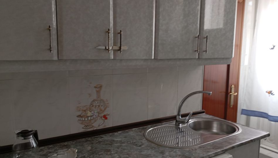 Piso de alquiler en Calle de San Cayetano, Embajadores - Lavapiés - Imagen 2