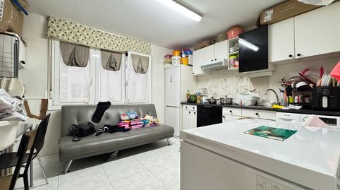 Foto 3 de Piso en venta en Kareaga Goikoa Kalea, Kalero - Basozelai, Basauri