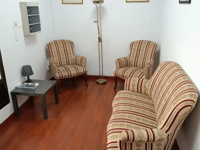 Sala de estar de Oficina de alquiler en Granada con Aire acondicionado, Calefacción y Internet