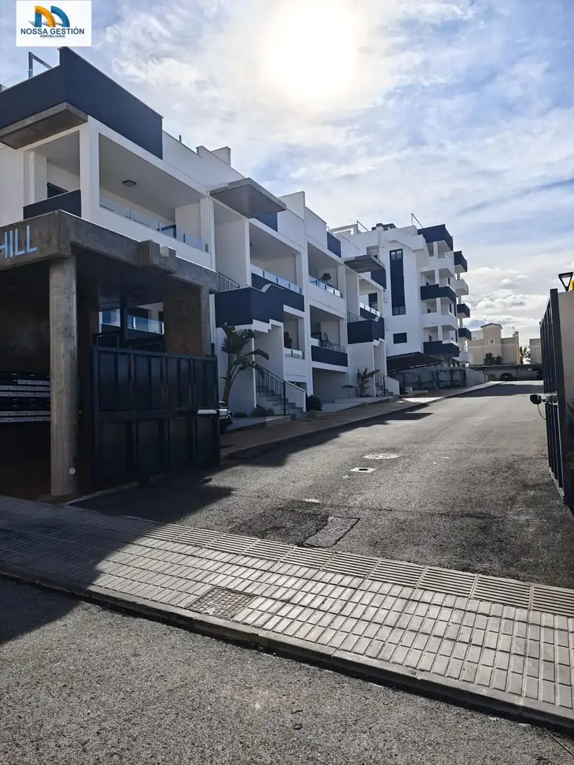 Maisonette mit Pool zum Verkauf in Calle del Lago de Sanabria, imagen 3