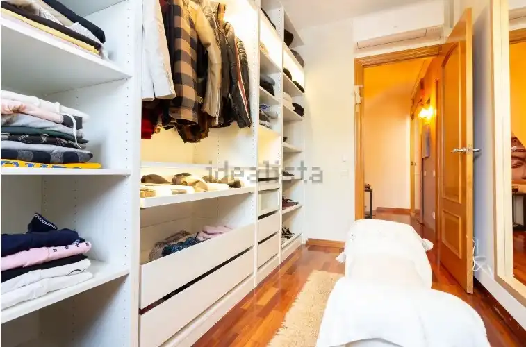 Schlafzimmer von Einfamilien-Reihenhaus zum Verkauf in Castelldefels
