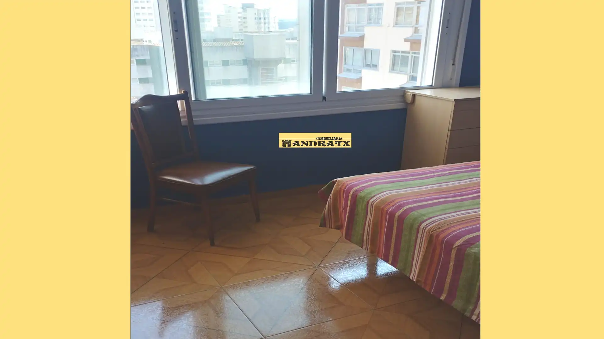 Schlafzimmer von Wohnung zur Miete in Ferrol mit Möbliert