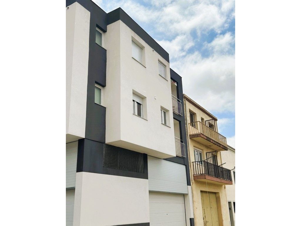 Vista exterior de Oficina de alquiler en Montbrió del Camp con Aire acondicionado